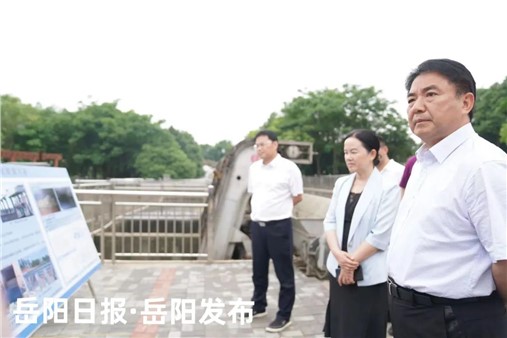 大興調(diào)查研究丨市委書(shū)記在主城區(qū)現(xiàn)場(chǎng)辦公：下足“繡花”功夫，破解漬水難題